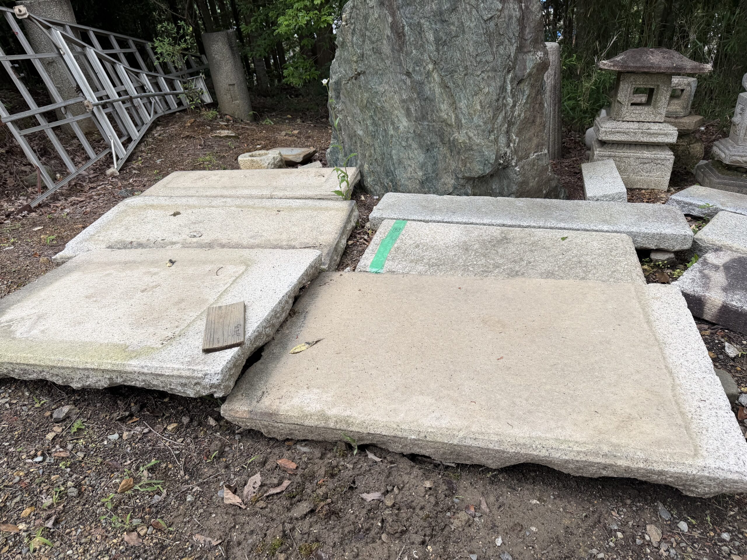 古材の踏込石の在庫 | 洛西ガーデン｜京都｜坪庭から 大規模寺院まで 