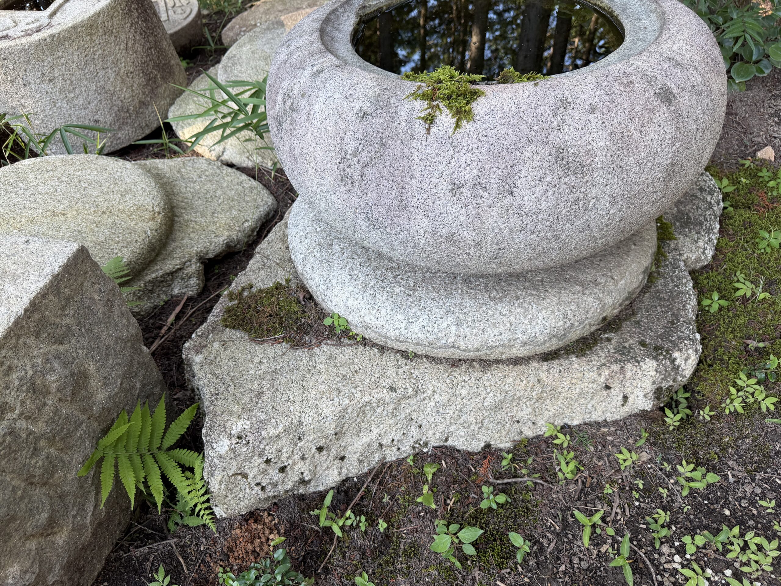 庭伽藍石の在庫 | 洛西ガーデン｜京都｜坪庭から 大規模寺院まで 様々
