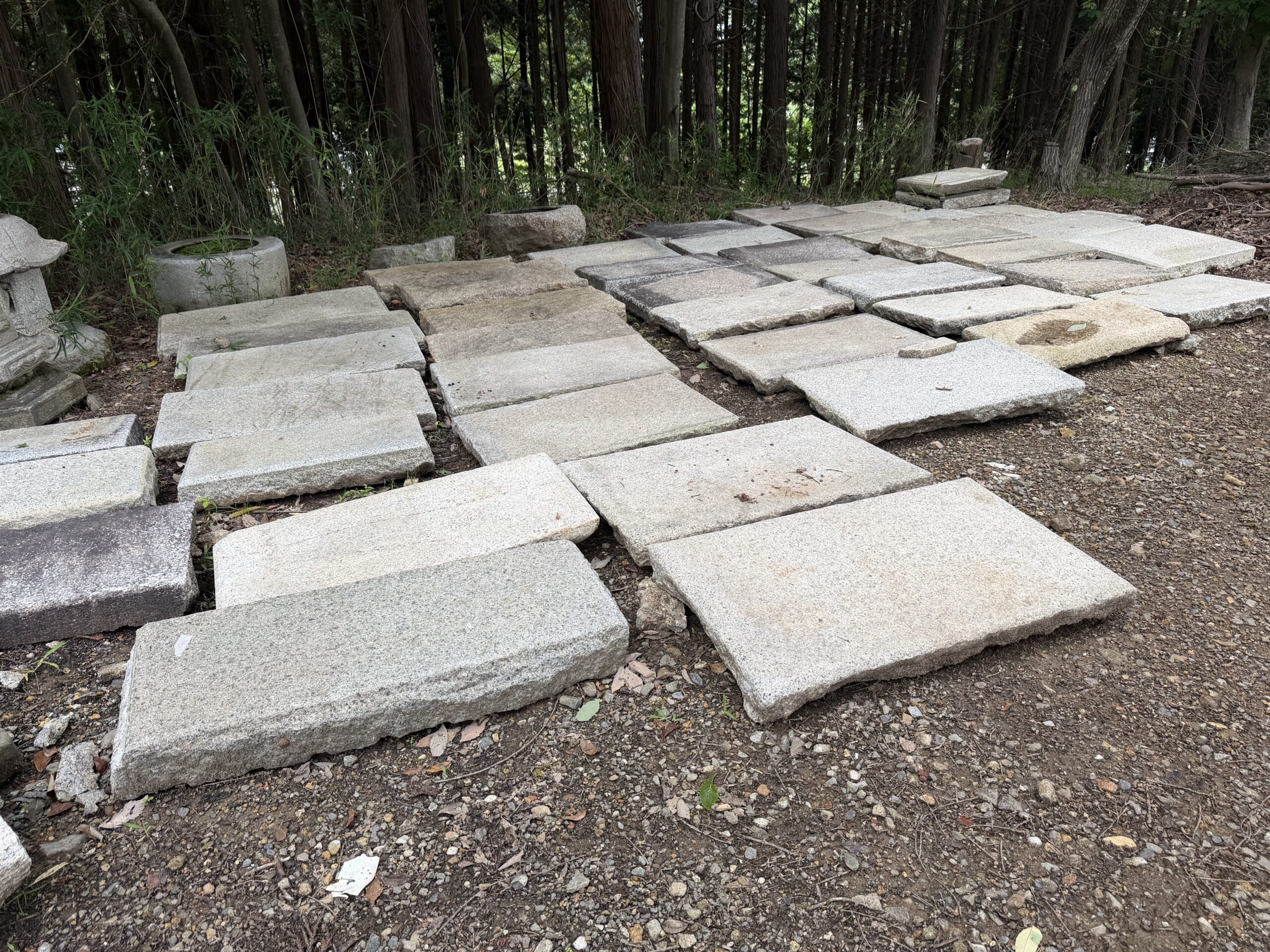 古材の踏込石の在庫 | 洛西ガーデン｜京都｜坪庭から 大規模寺院まで 